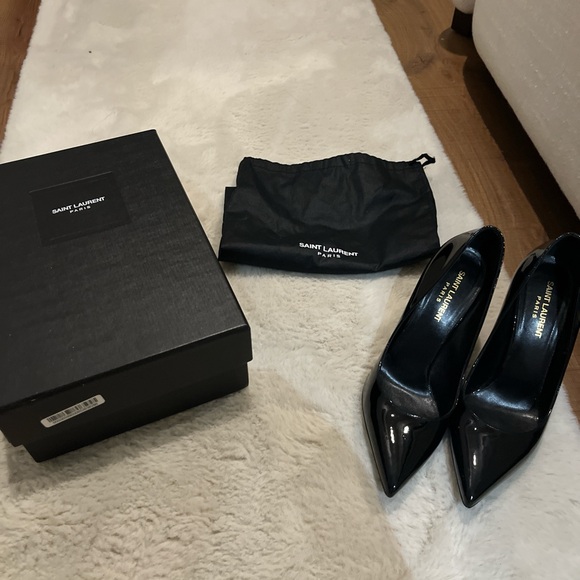 Saint Laurent Black Patent Leather Heels - Picture 1 of 5